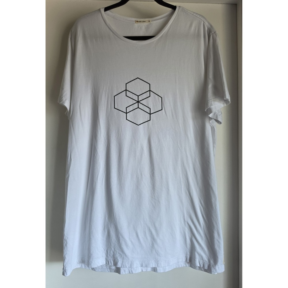 Marine Layer T-Shirt Men XL White Graphic Short Sleeve Round Neck Made USA Tee